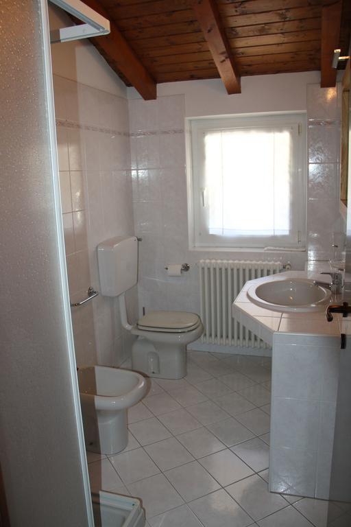 Veranda Beach Apartment Pianello Del Lario Cameră foto