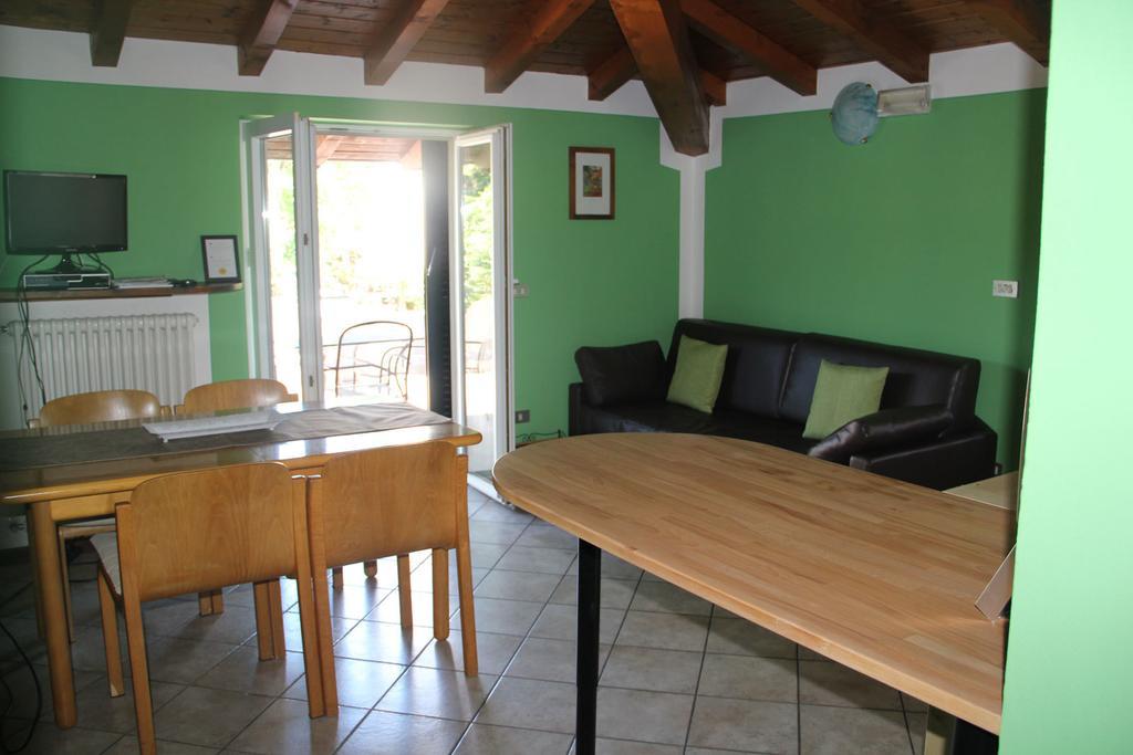 Veranda Beach Apartment Pianello Del Lario Cameră foto