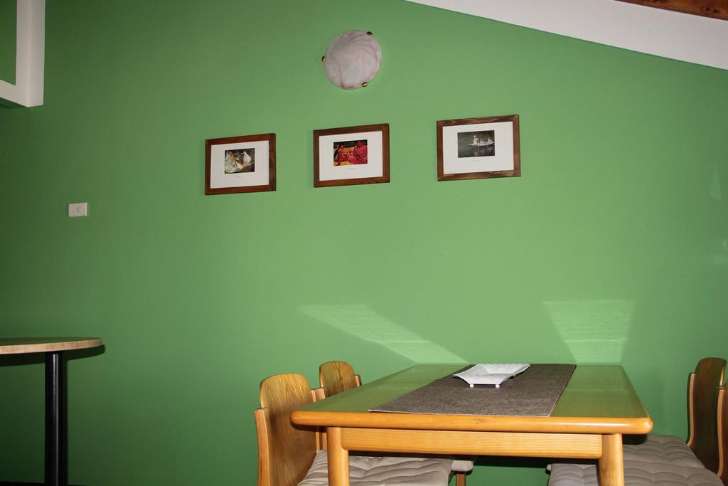 Veranda Beach Apartment Pianello Del Lario Cameră foto